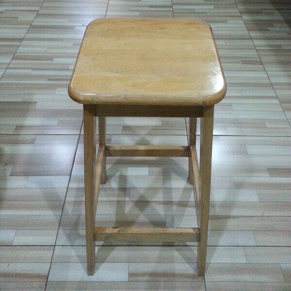 kursi kayu tanpa sandaran QQ warna beech 75 cm 
