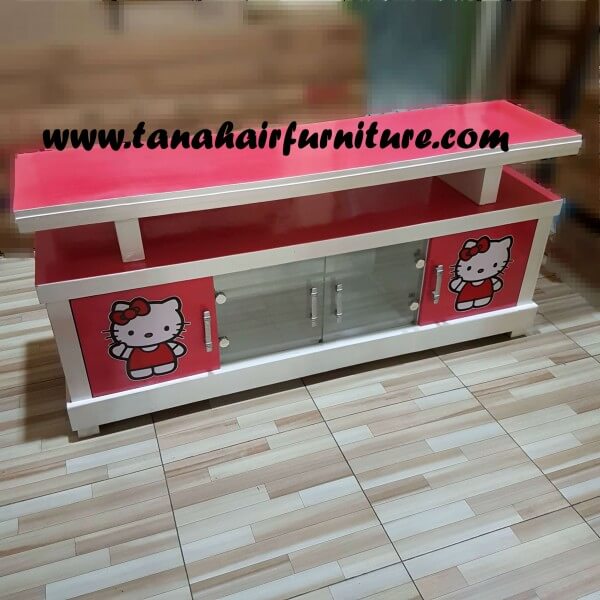 Buffet Rak  TV  Hello  Kitty  160 cm tampak keseluruhan