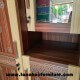 Lemari Pakaian 2 Pintu Modesto - tampak kaca dan tempat riasan
